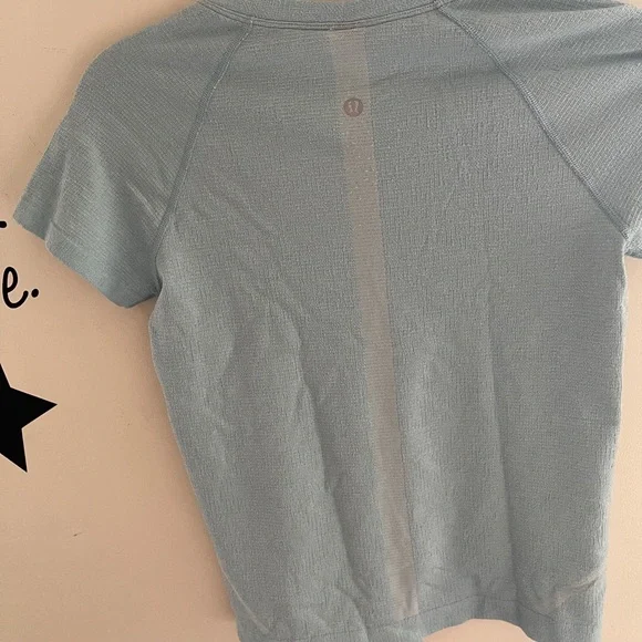 Lululemon Swiftly Tech Short Sleeve tee Race Length** - Picture 2 of 3